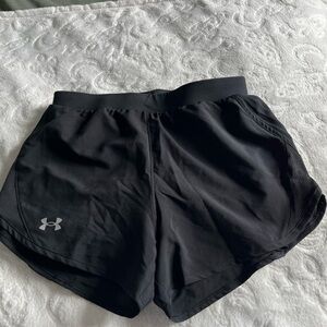 Under Armour Women - 2 in 1 Black Performance Shorts
